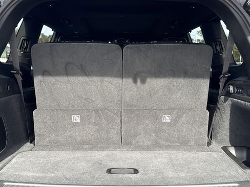 Used 2024 Jeep Grand Cherokee L Overland w/ Luxury Tech Group IV image 32