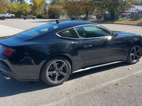 Used 2024 Ford Mustang Coupe image 2