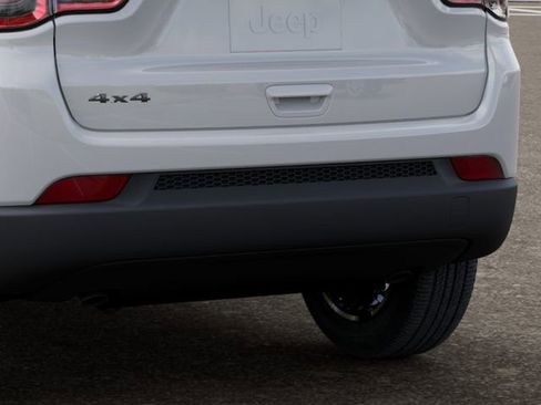 New 2026 Jeep Compass Latitude AWD/4WD image 13