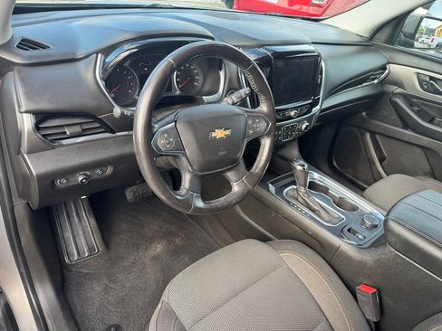 Used 2018 Chevrolet Traverse LT AWD/4WD image 11