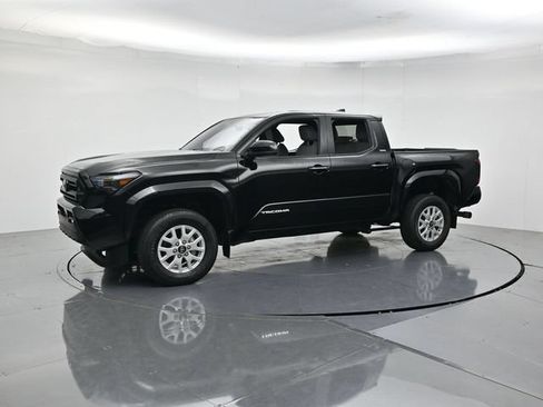 Used 2024 Toyota Tacoma SR5 AWD/4WD image 6