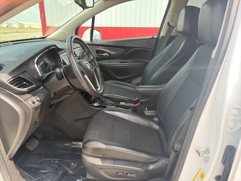 Used 2022 Buick Encore Preferred w/ Safety Package AWD/4WD image 22