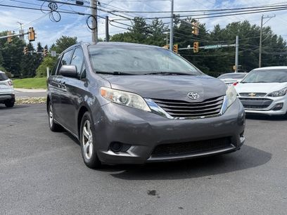 Used 2015 Toyota Sienna LE
