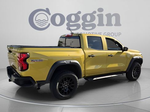 Certified 2023 Chevrolet Colorado Trail Boss w/ Technology Package AWD/4WD image 5