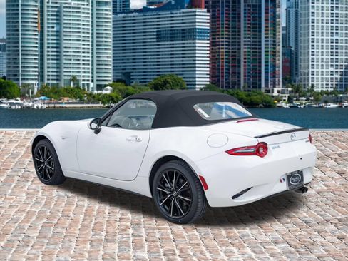 New 2026 MAZDA MX-5 Miata Grand Touring RWD image 8