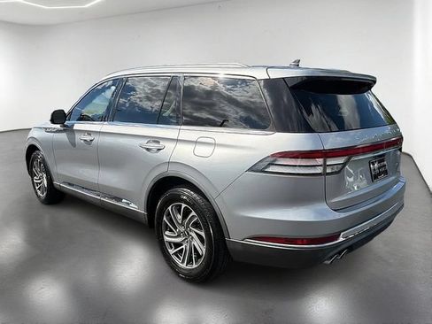 Used 2021 Lincoln Aviator AWD w/ Elements Package image 8