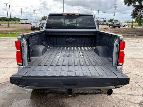 Used 2025 Chevrolet Silverado 2500 High Country w/ High Country Premium Package AWD/4WD image 38