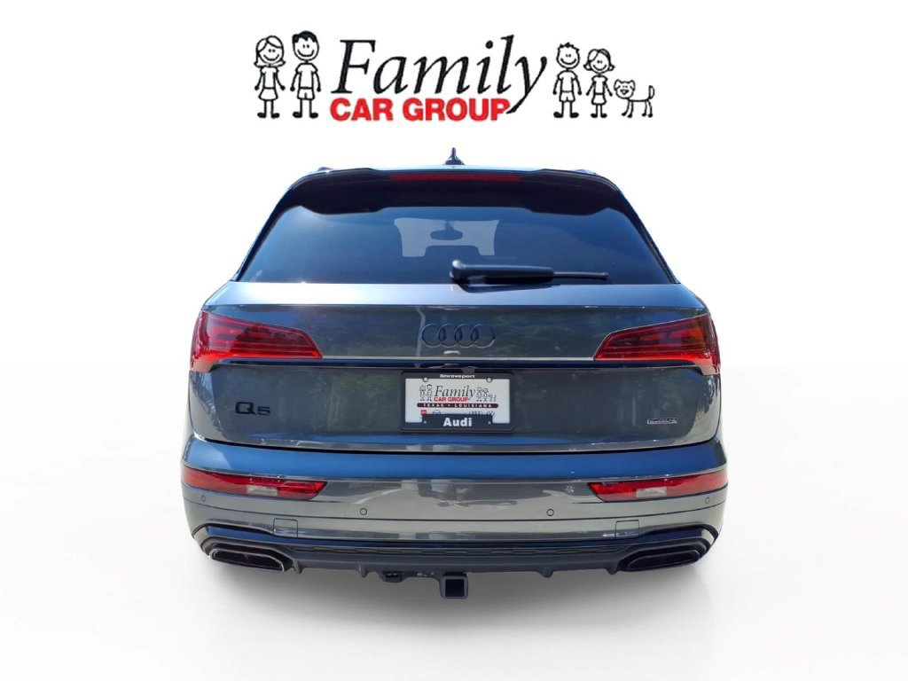 Used 2024 Audi Q5 2.0T Premium w/ Summer of Audi Package AWD/4WD image 3