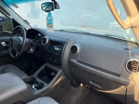 Used 2003 Ford Expedition XLT RWD image 11