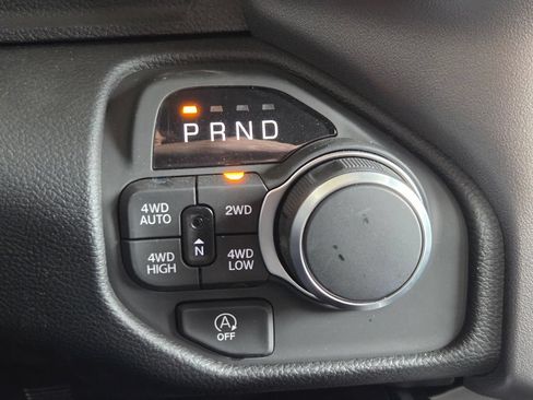 Certified 2025 RAM 1500 Big Horn AWD/4WD image 9