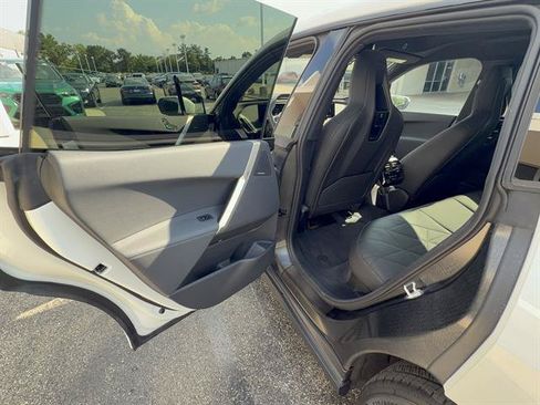 Used 2024 BMW iX xDrive50 AWD/4WD image 23
