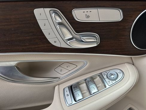 Certified 2022 Mercedes-Benz GLC 300 w/ Premium Package Lite image 13