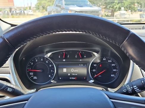 Used 2022 Chevrolet Equinox Premier FWD image 22