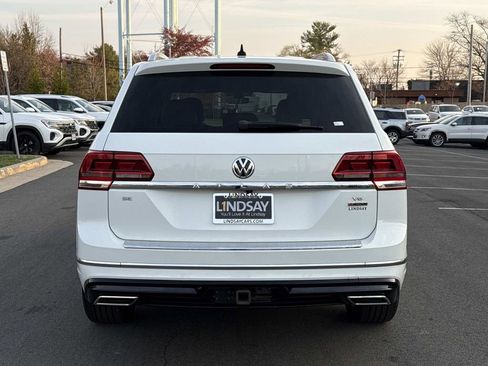 Used 2018 Volkswagen Atlas SE w/ R-Line Package AWD/4WD image 4
