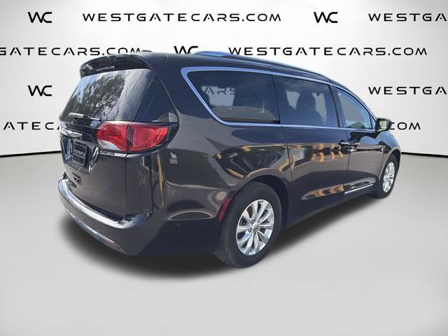 Used 2019 Chrysler Pacifica Touring-L w/ Advanced Safetytec Group FWD image 7