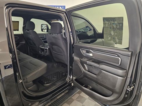Used 2025 RAM 1500 Big Horn AWD/4WD image 21