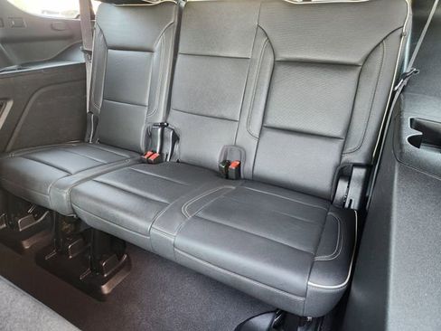 Used 2023 GMC Yukon SLT image 25