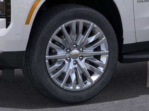 New 2025 Chevrolet Suburban Premier image 43