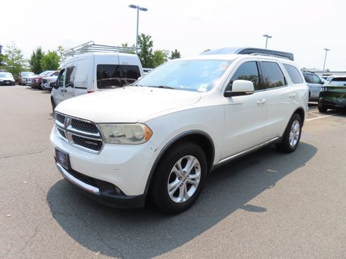 Used 2011 Dodge Durango Crew w/ Entry Nav/Commuter Group AWD/4WD image 3