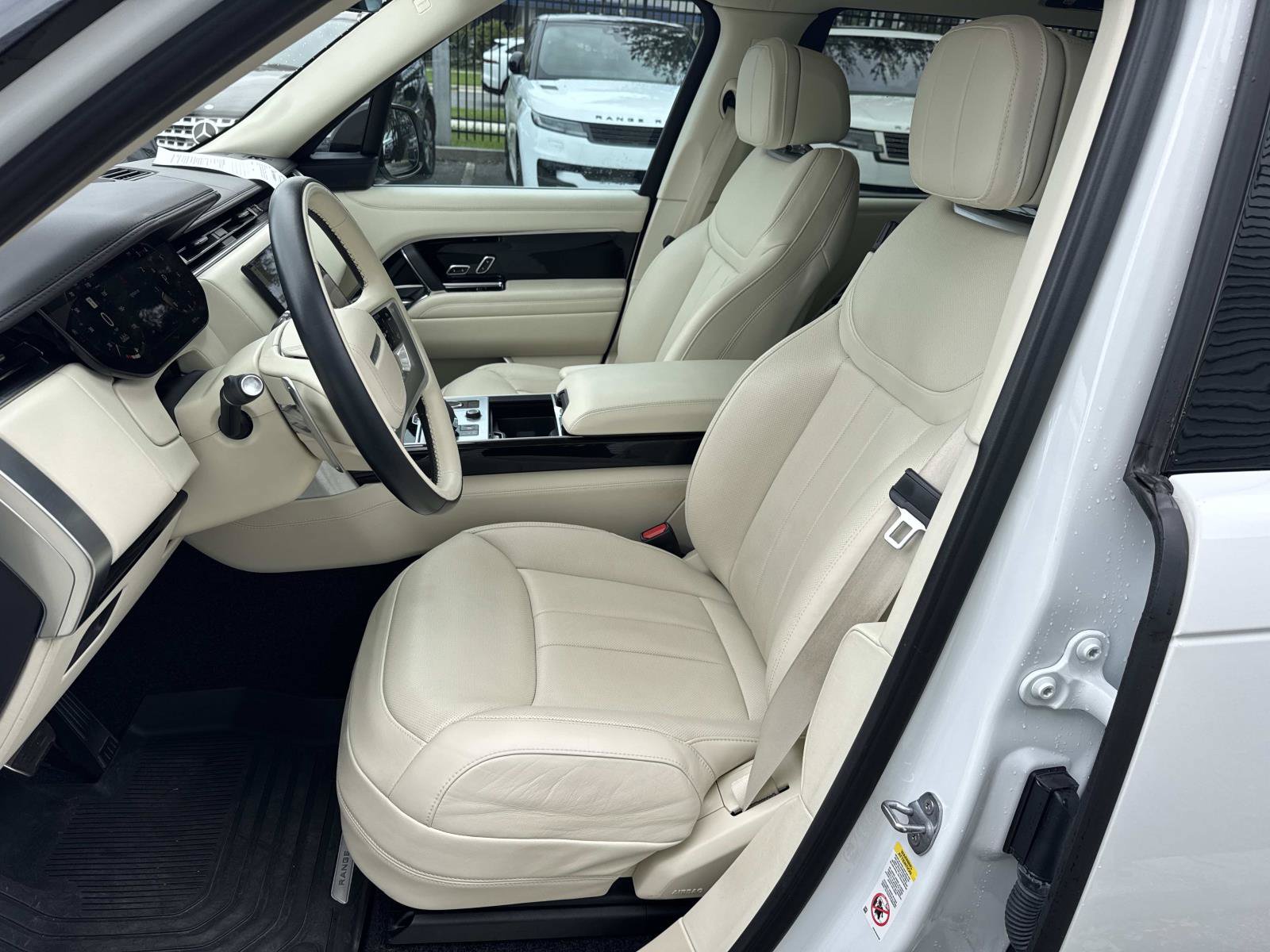 Used 2023 Land Rover Range Rover Long Wheelbase Autobiography AWD/4WD image 23