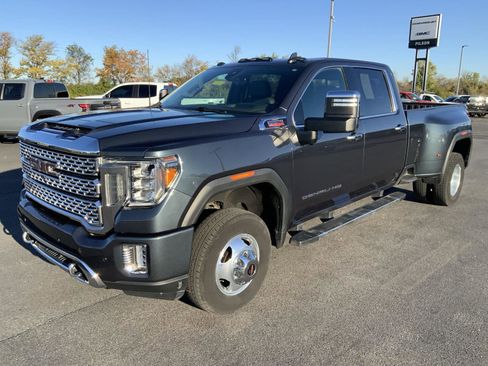 Used 2020 GMC Sierra 3500 Denali w/ Denali Ultimate Package image 10