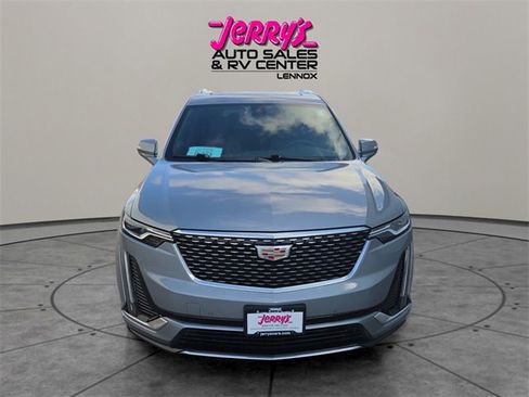 Used 2025 Cadillac XT6 Premium Luxury image 20