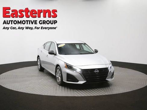 Used 2024 Nissan Altima 2.5 S FWD image 49