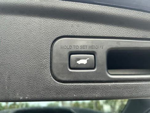Used 2024 Acura MDX w/ Technology Package FWD image 16