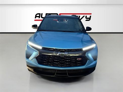 Used 2025 Chevrolet TrailBlazer RS w/ Convenience Package image 2