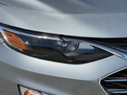 Used 2024 Chevrolet Malibu LS FWD image 32