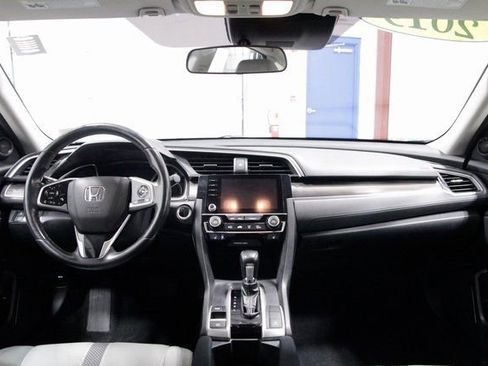 Used 2019 Honda Civic EX image 14