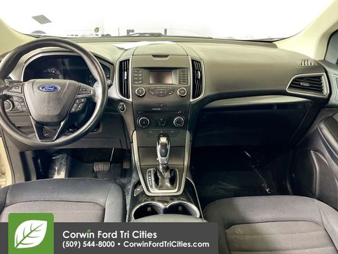 Used 2017 Ford Edge SE w/ Cargo Accessory Package image 7