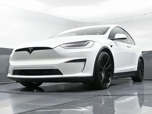 Used 2022 Tesla Model X image 53