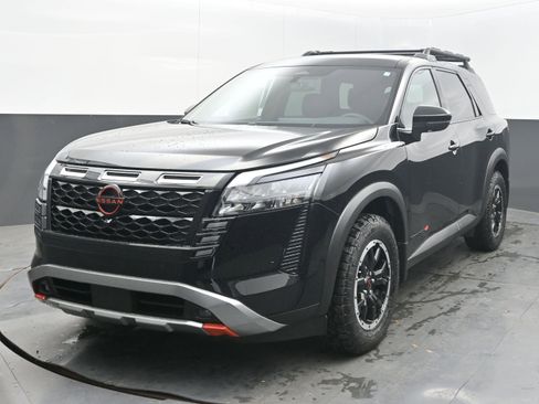 New 2026 Nissan Pathfinder Rock Creek AWD/4WD image 3