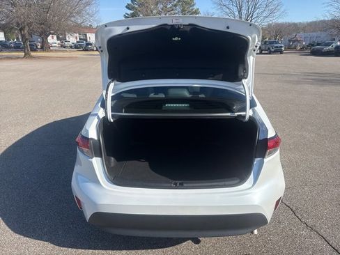 Used 2023 Toyota Corolla LE image 17