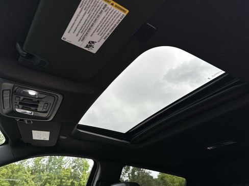 Certified 2024 Chevrolet Silverado 1500 High Country w/ Technology Package AWD/4WD image 19