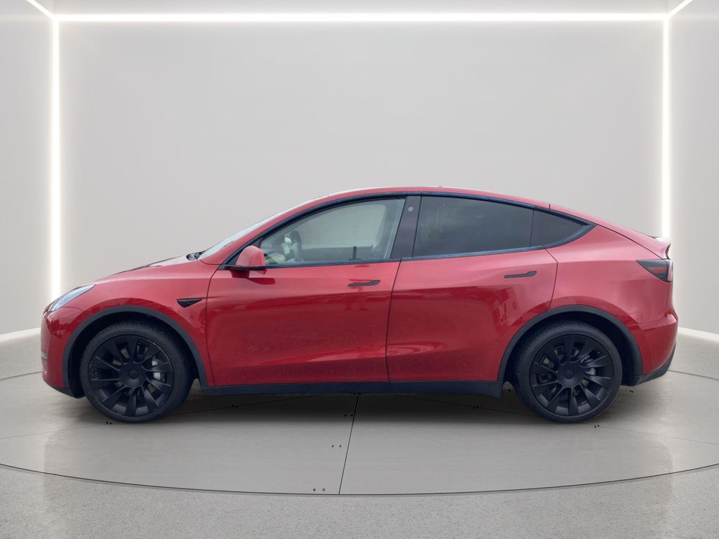 Used 2021 Tesla Model Y Long Range AWD/4WD image 2