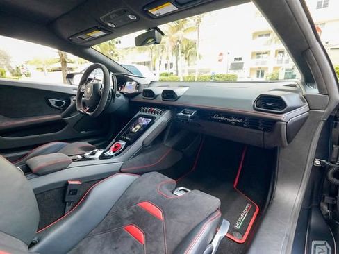 Used 2022 Lamborghini Huracan EVO RWD image 79
