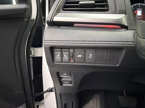 Used 2025 Honda Odyssey Sport-L image 35