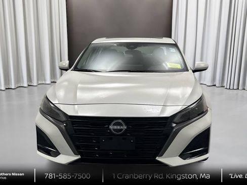 New 2026 Nissan Altima 2.5 SV w/ SV Special Edition Package AWD/4WD image 2