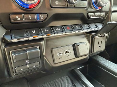 Used 2023 GMC Sierra 2500 AT4 w/ AT4 Preferred Package image 30