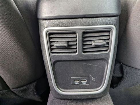 Used 2023 Dodge Charger SXT image 16