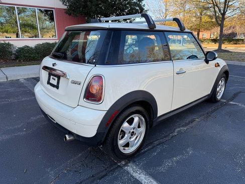 Used 2010 MINI Cooper Hardtop FWD image 5