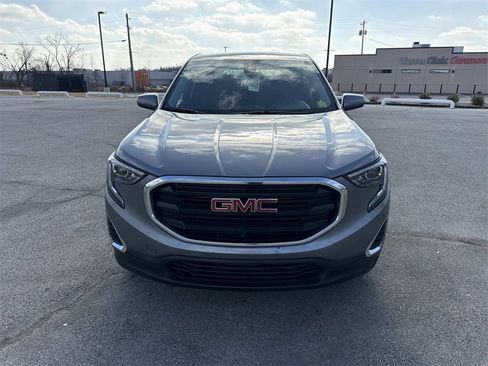 Used 2021 GMC Terrain SLE w/ LPO, Floor Liner Package image 9