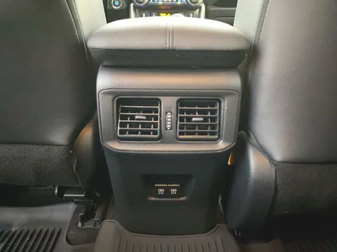Used 2020 Toyota RAV4 XLE Premium AWD/4WD image 21