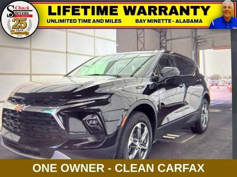 Used 2025 Chevrolet Blazer LT FWD image 1