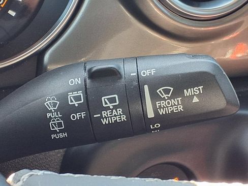 Used 2023 Jeep Wrangler Unlimited Sahara AWD/4WD image 25