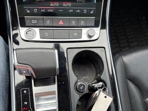 Used 2023 Audi Q7 3.0T Premium Plus AWD/4WD image 17