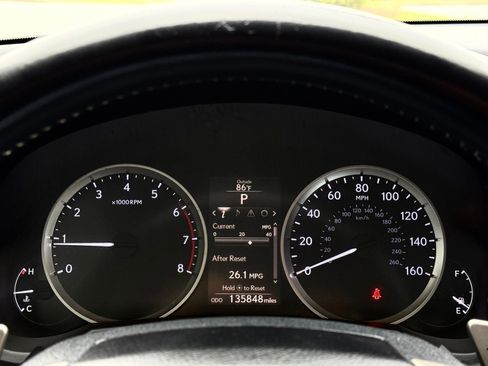 Used 2016 Lexus IS 200t RWD image 28