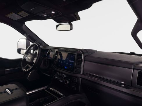 Used 2025 Ford F250 Platinum AWD/4WD image 27